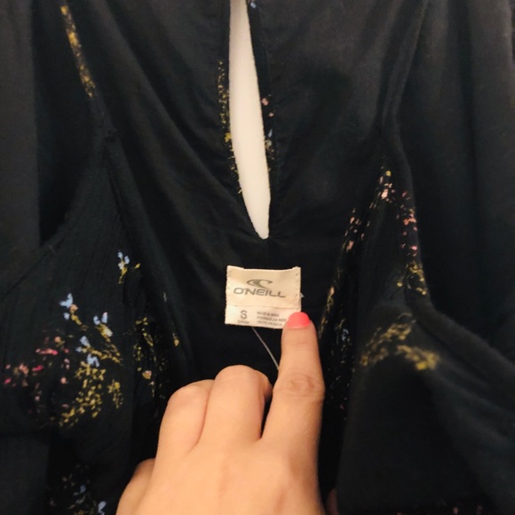 O Neill off the shoulder long sleeved dress - Picture 4 of 6